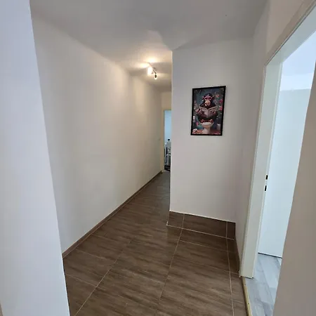 House With Garden Near Vienna & Airport * Bruck an der Leitha