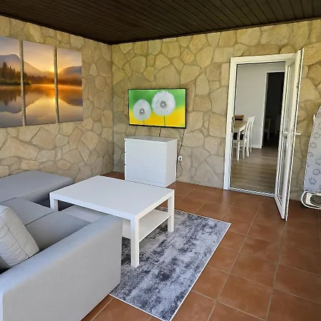 House With Garden Near Vienna & Airport Bruck an der Leitha