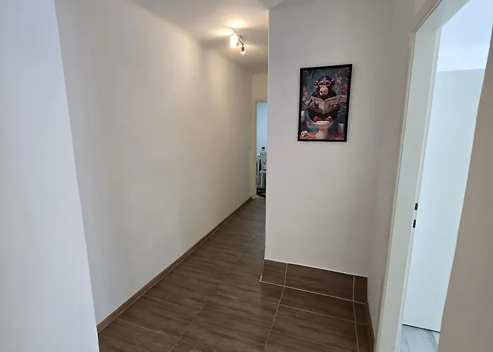 House With Garden Near Vienna & Airport * Bruck an der Leitha